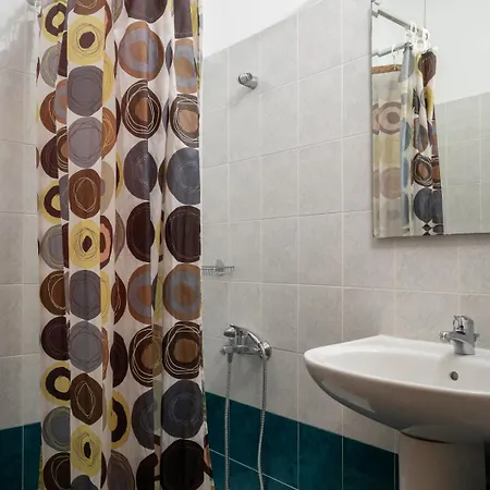 Triantafillas 3* אפאנטו