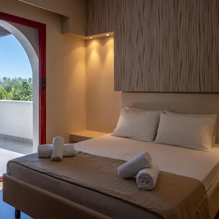 מלון Triantafillas אפאנטו