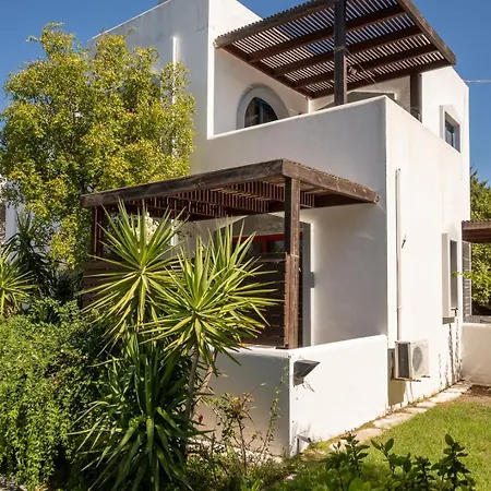 Triantafillas 3* Afando