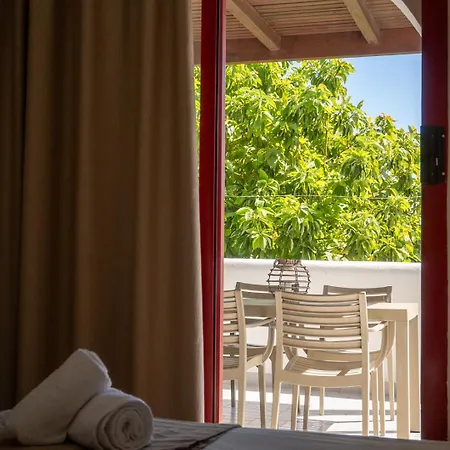 Triantafillas Hotel